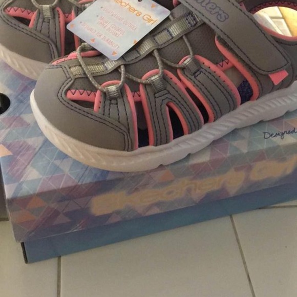 BRAND NEW girl skechers playful trek lightweight sandals / shoes 13 to 5Y - Picture 4 of 7